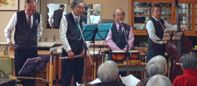 地域で活躍のバンドの演奏